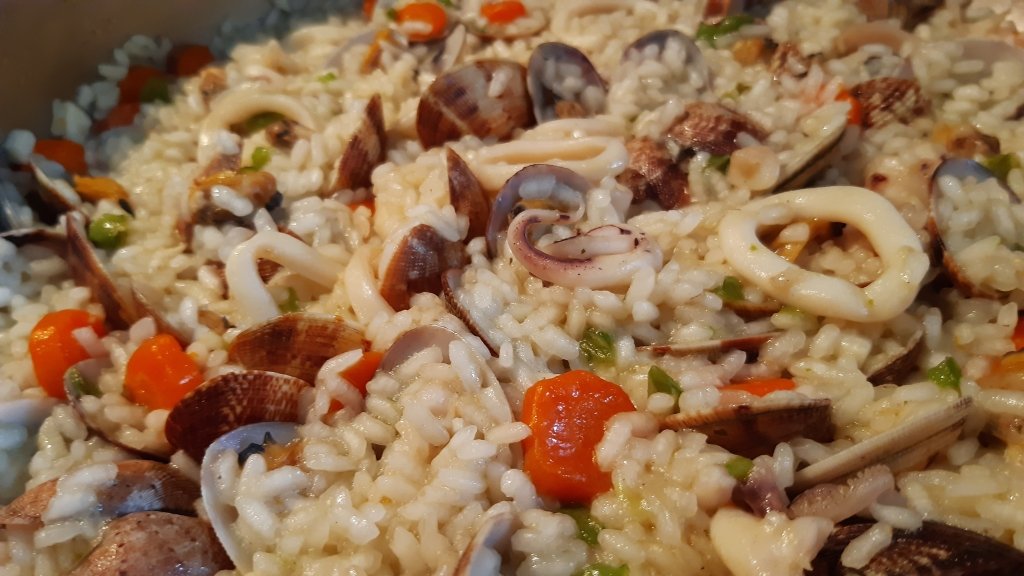 Receta de arroz con almejas y calamares
