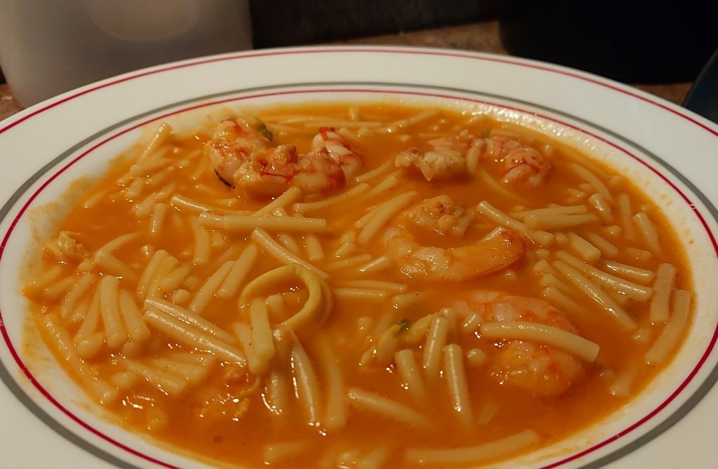 Receta de sopa de marisco casera fácil de hacer