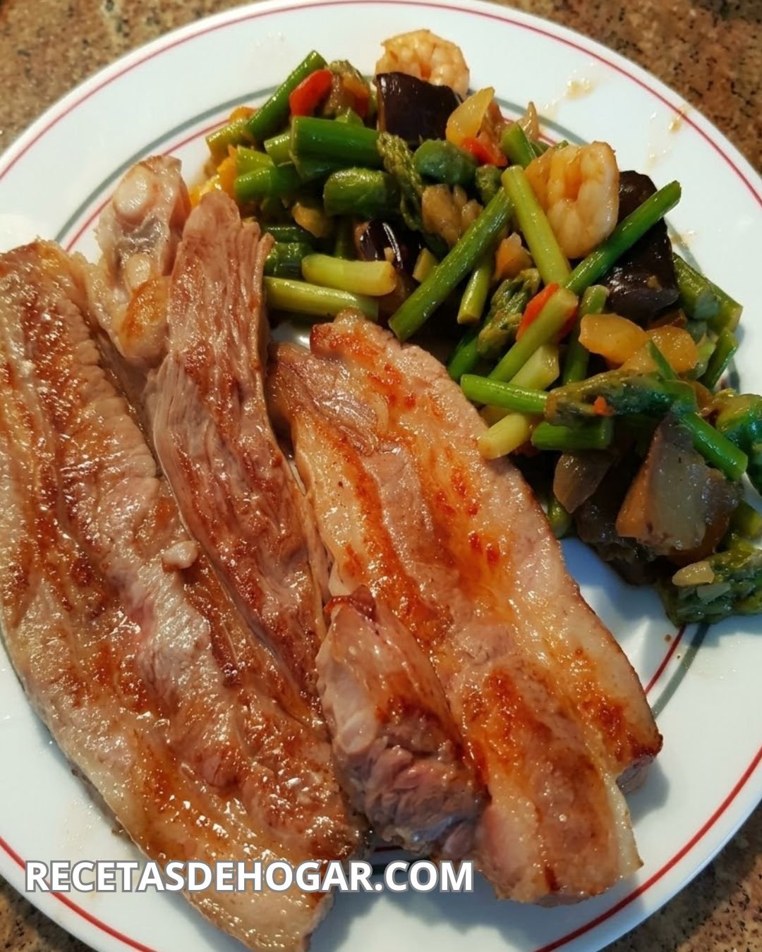 Churrasco de ternera con verduras salteadas, una costilla deliciosa